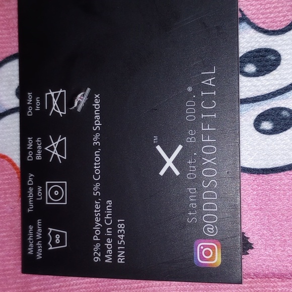 SpongeBob SquarePants odd socks - Picture 4 of 4